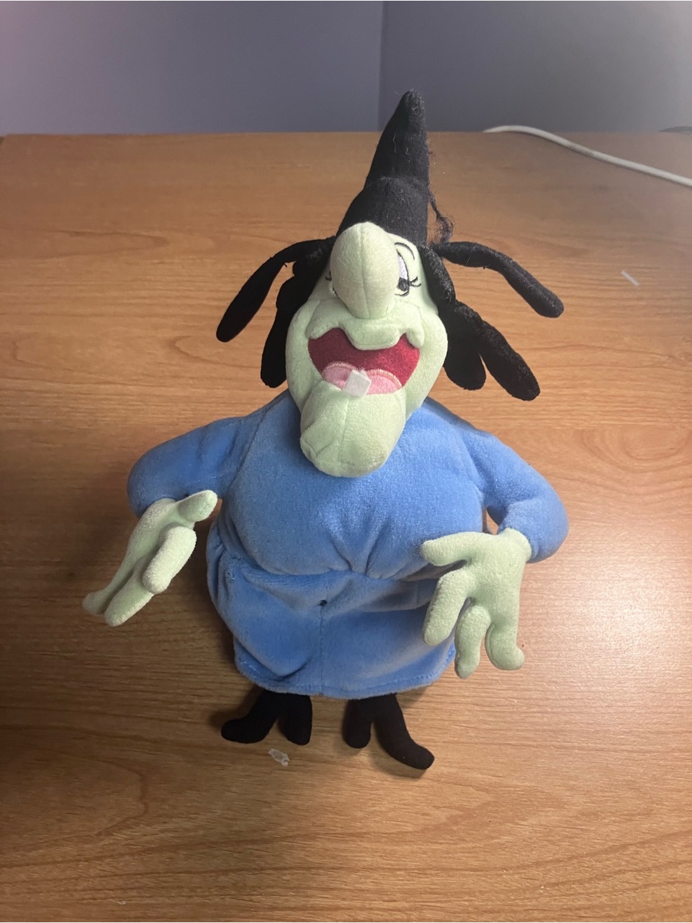 Warner Bros.Witch hazel 90s vintage Plush in Blue Outfit and Black Hat